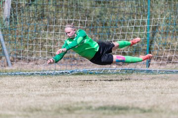 Bild 181 - wBJ TuRa Meldorf/Buesum - JFV Luebeck : Ergebnis: 1:0